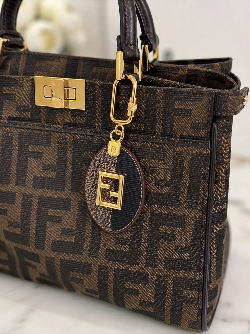 Fendi Forever FF Logo Leather Bag Charm and Key Ring - Picture 5 of 6
